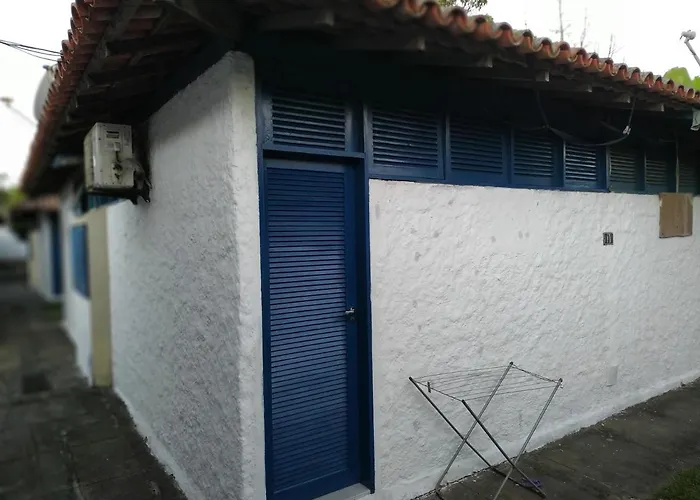 Aluguel de Flats condomínio Bangalô em Cabo Frio - BLOCO 4 APT 103